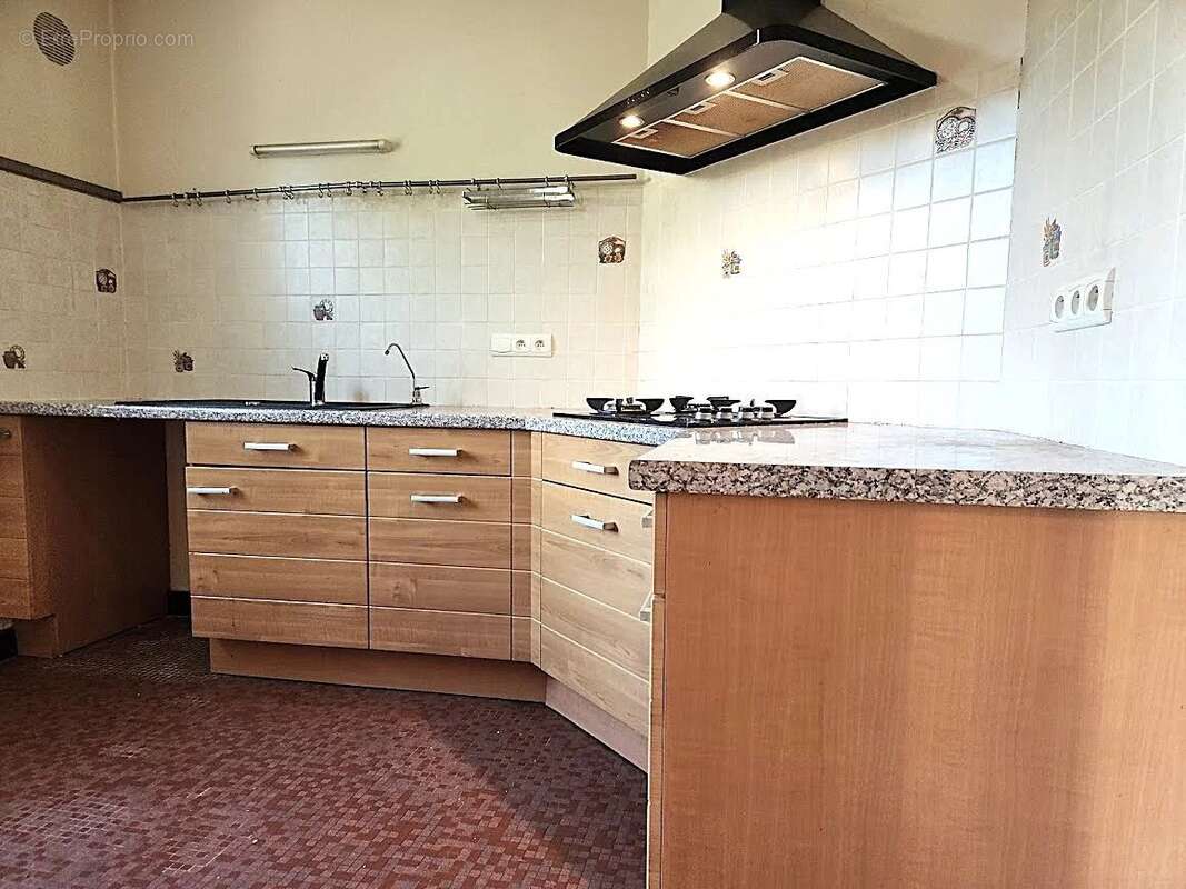 Maison à PARCAY-MESLAY