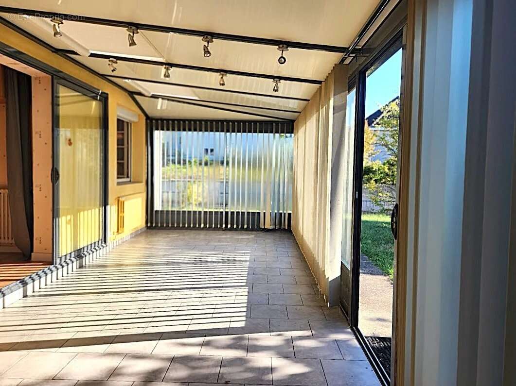 Maison à PARCAY-MESLAY