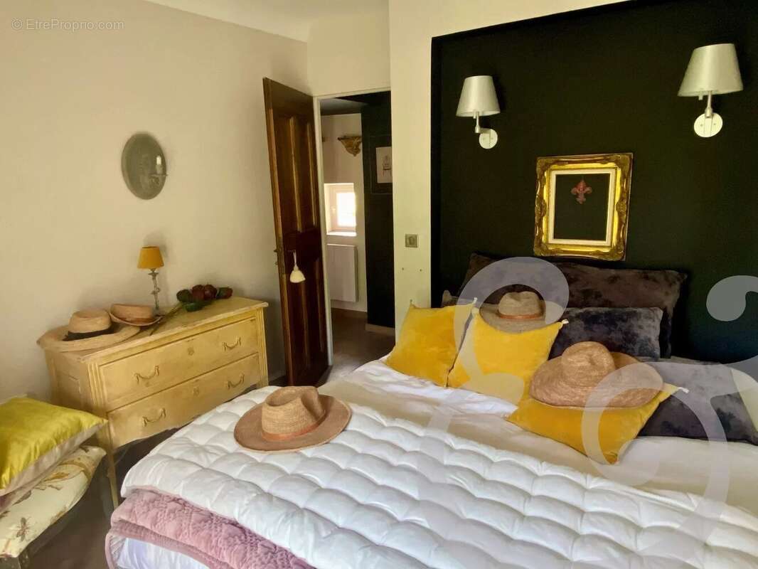 Appartement à PARADOU