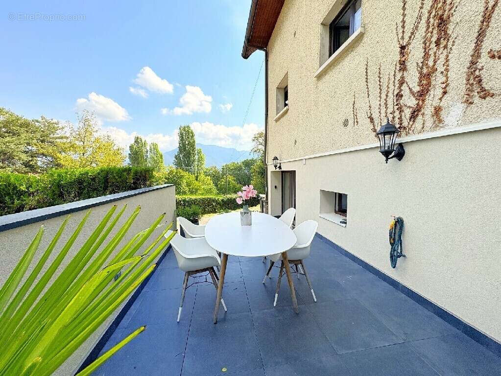 Appartement à MEYTHET