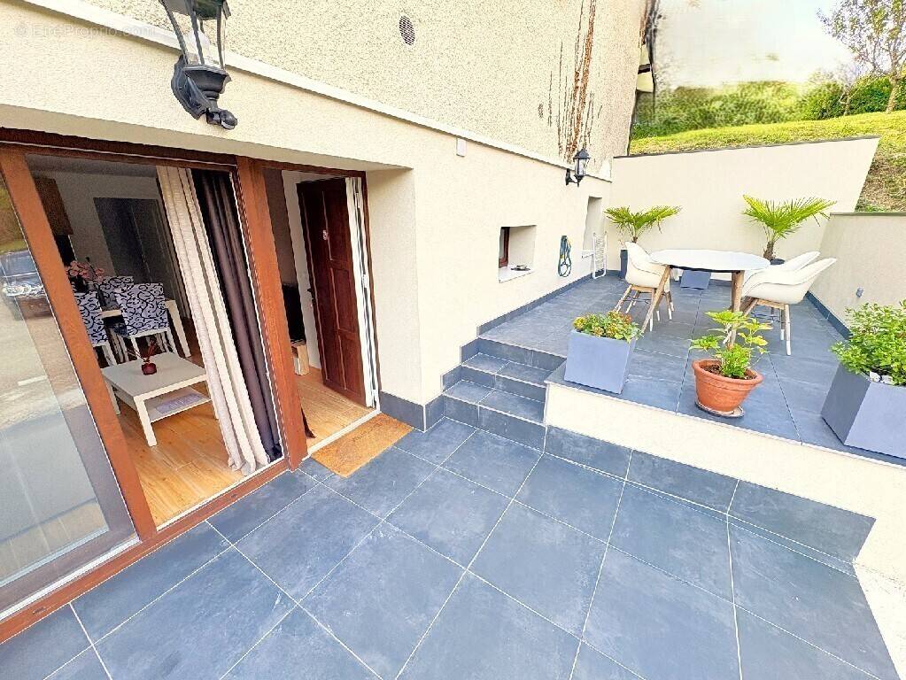 Appartement à MEYTHET