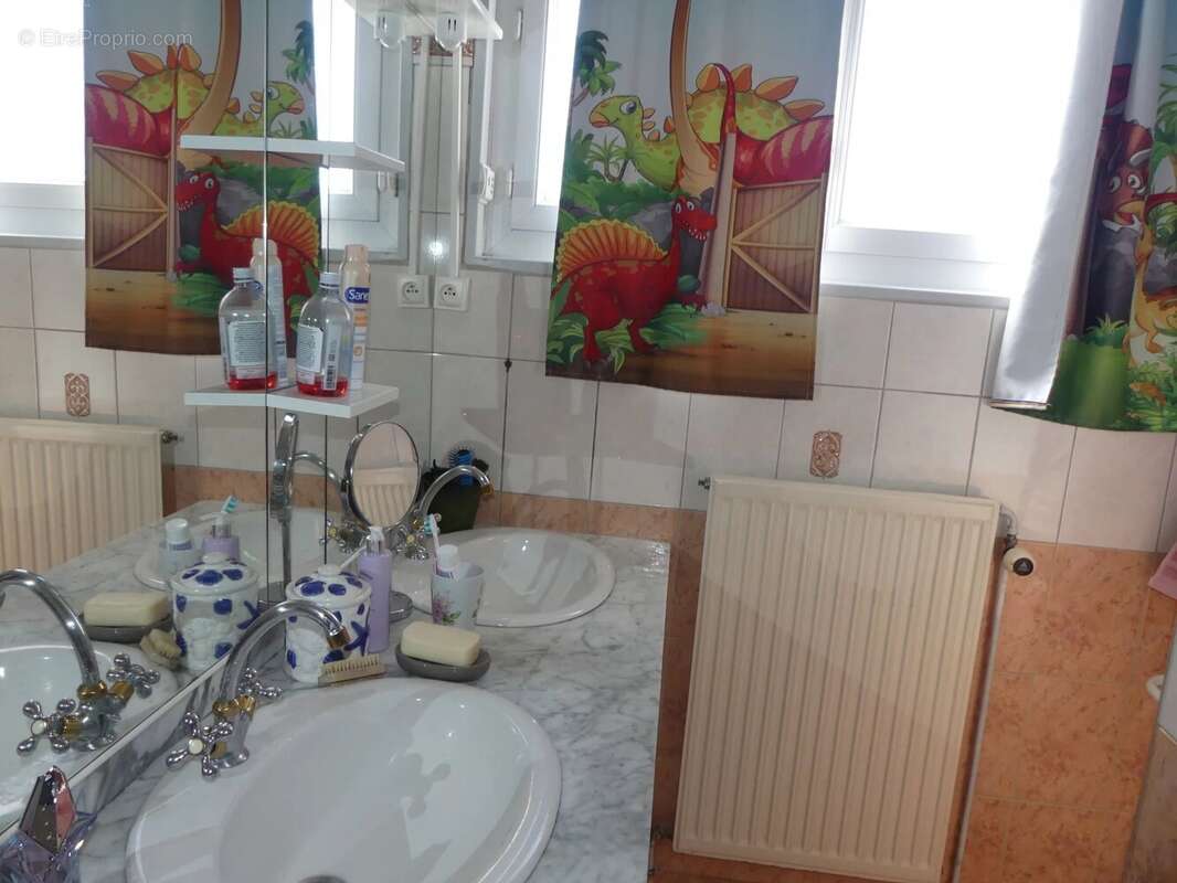 Maison à LE CREUSOT