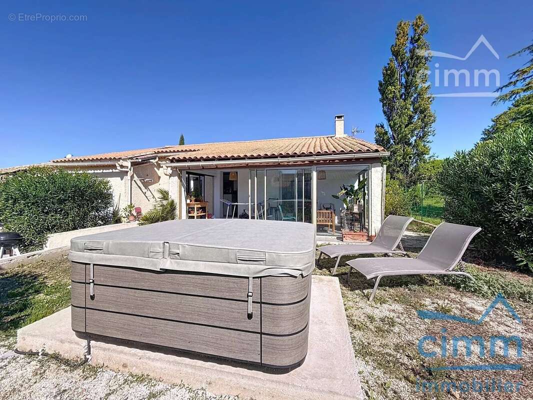 Maison à AUBIGNAN
