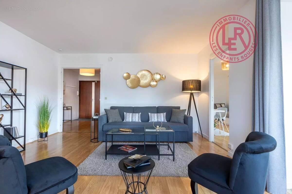 Appartement à PARIS-15E