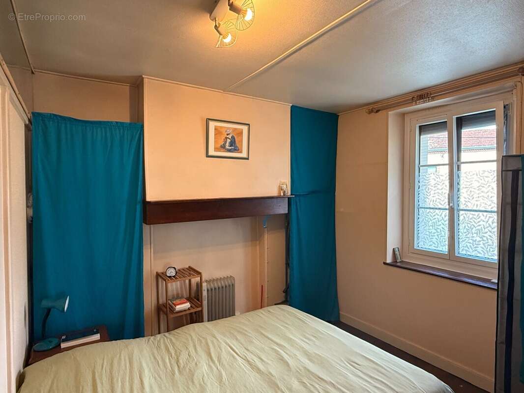 Maison à MOUTIER-MALCARD