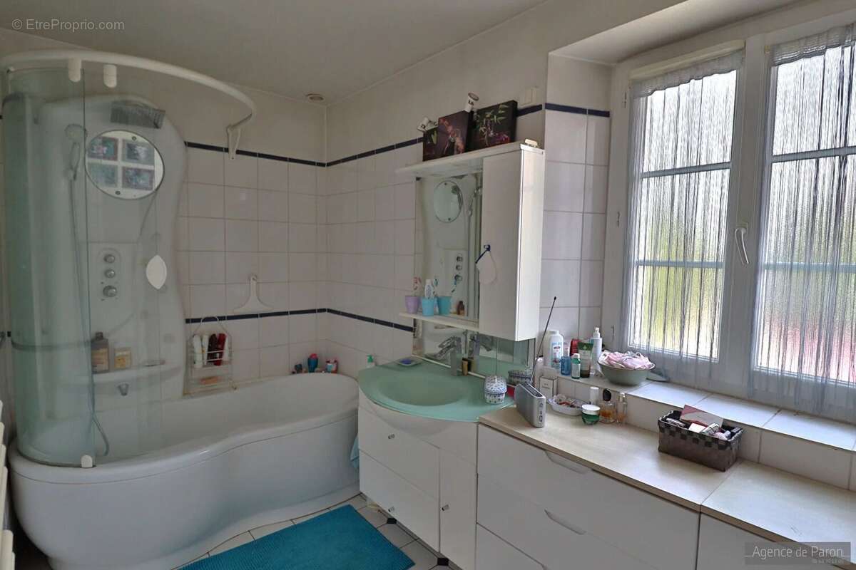 Maison à VERRIERES-LE-BUISSON