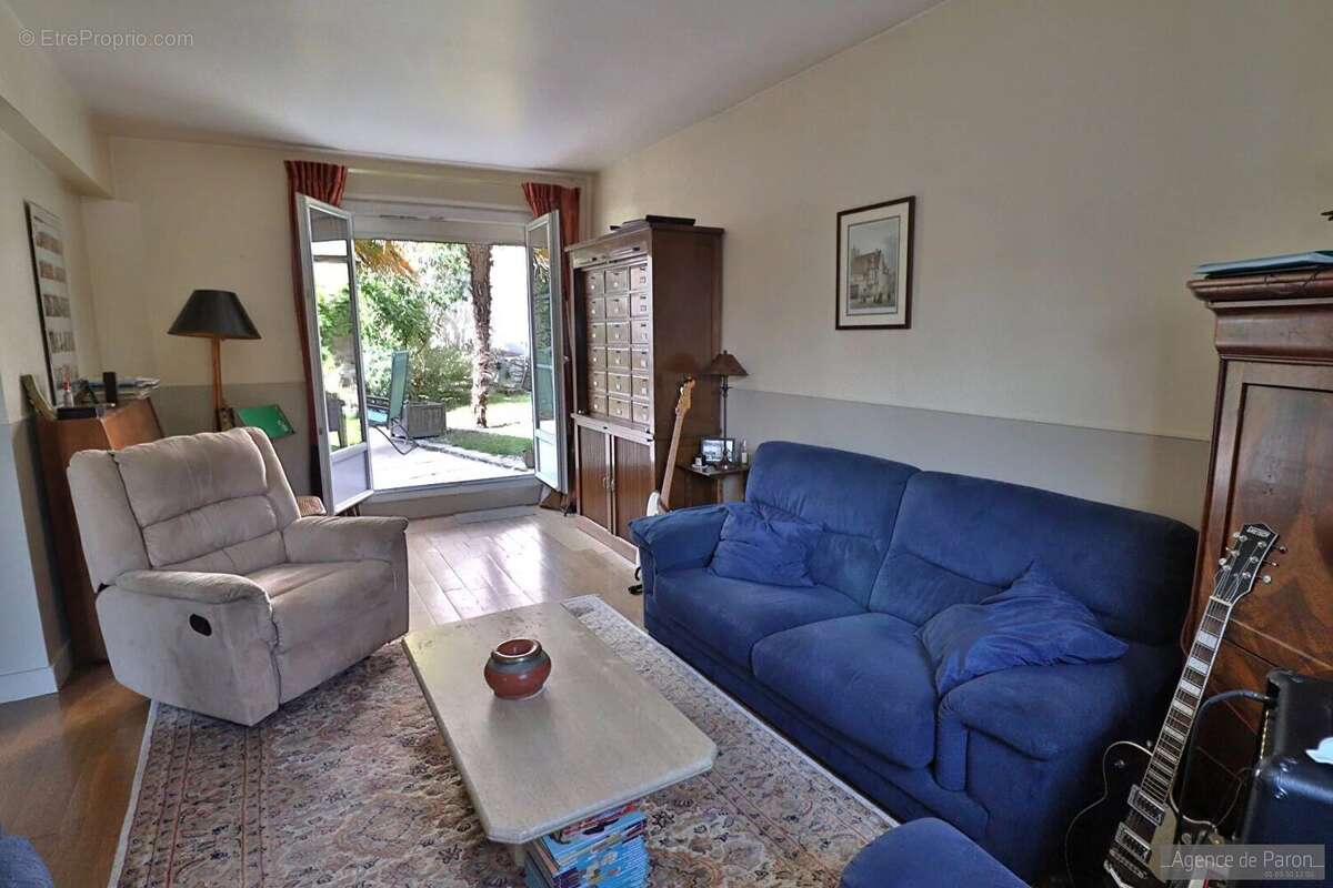 Maison à VERRIERES-LE-BUISSON