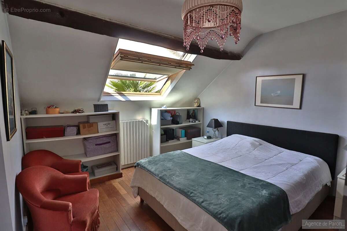 Maison à VERRIERES-LE-BUISSON