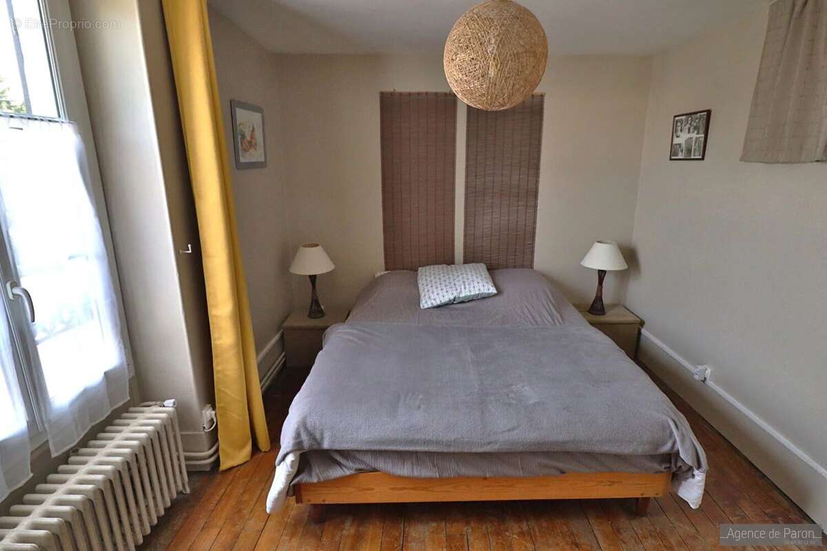 Maison à VERRIERES-LE-BUISSON