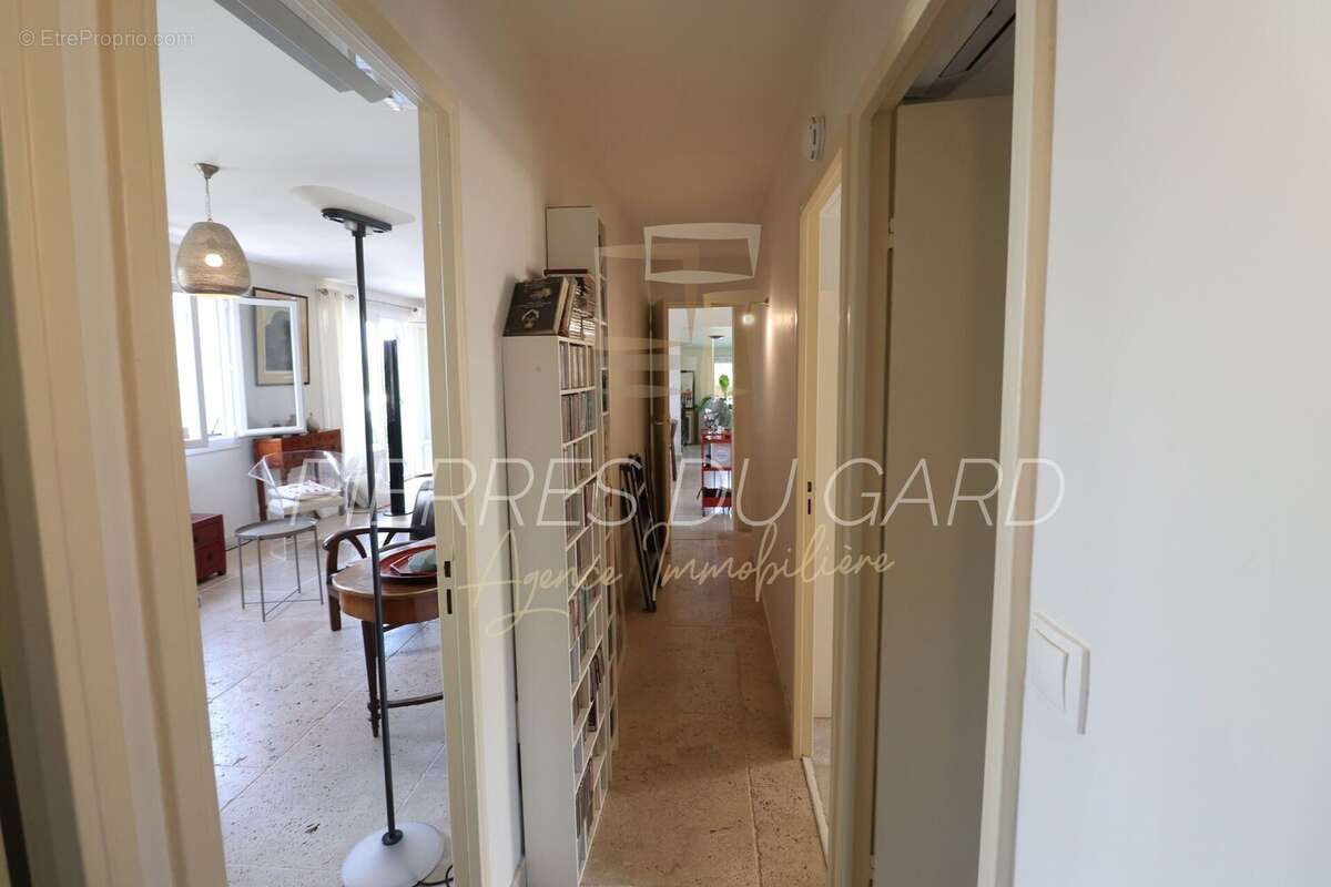 Maison à SAINT-HIPPOLYTE-DE-MONTAIGU