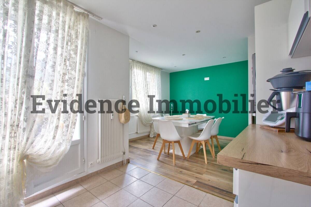 Appartement à ALBERTVILLE