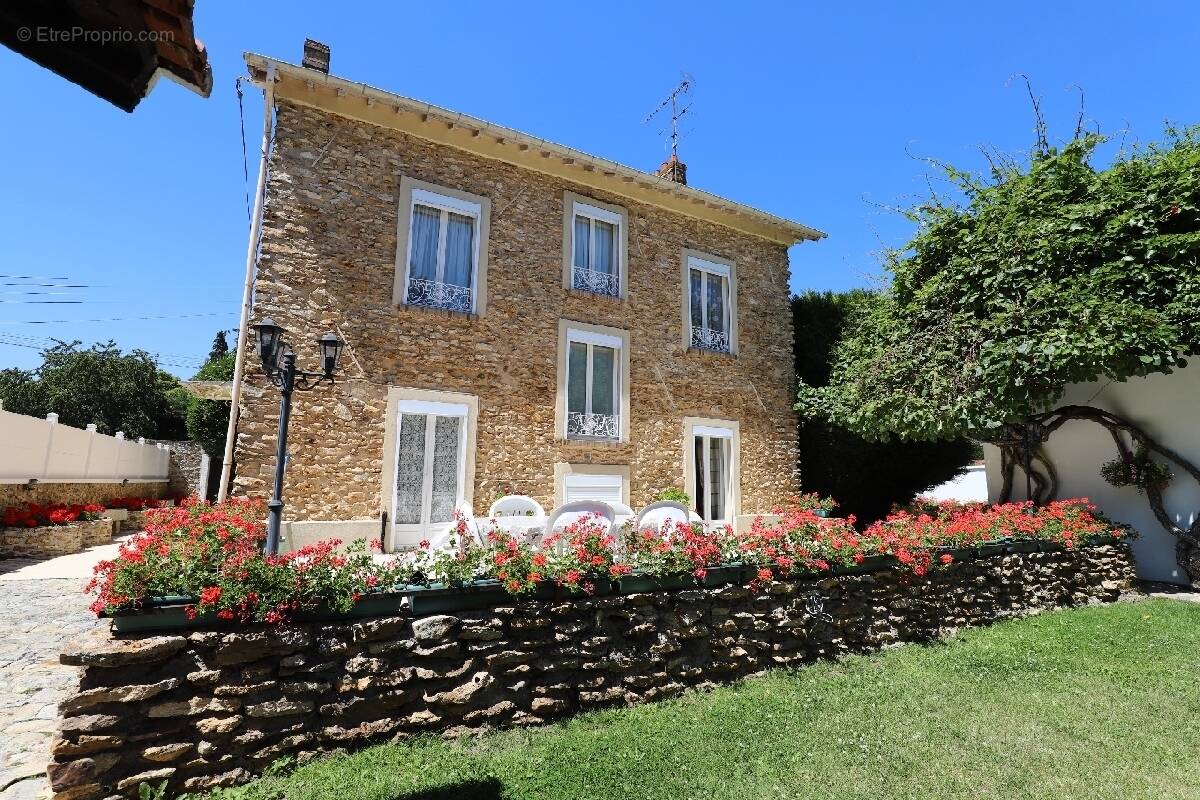 Maison à CHAUMES-EN-BRIE