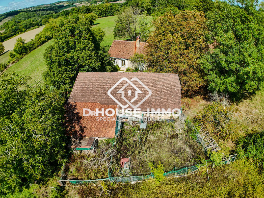 Maison à MILHAC-D&#039;AUBEROCHE