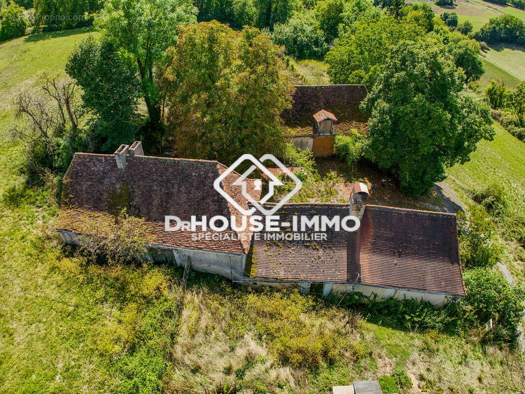 Maison à MILHAC-D&#039;AUBEROCHE