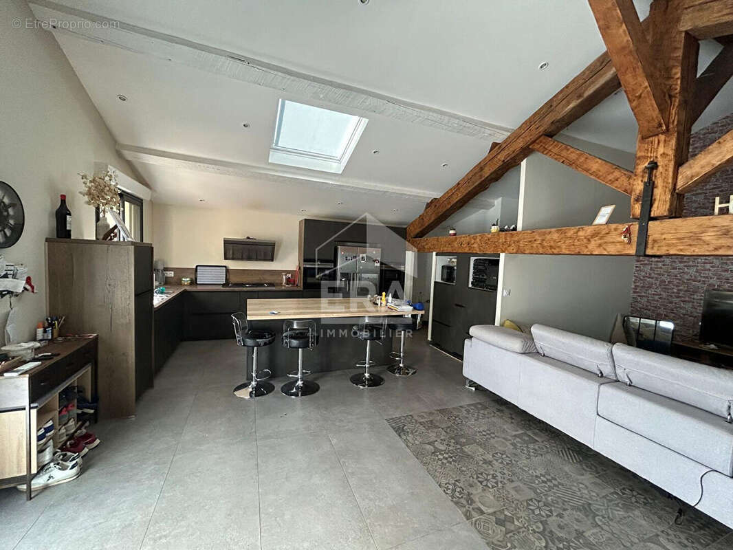 Maison à MONTESQUIEU-DES-ALBERES