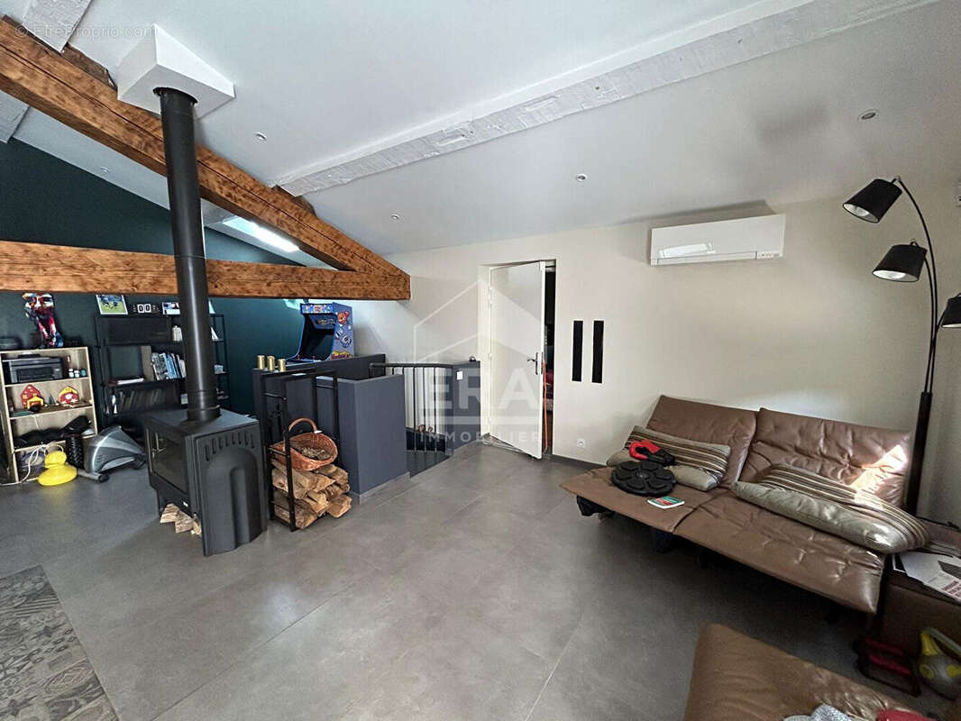 Maison à MONTESQUIEU-DES-ALBERES