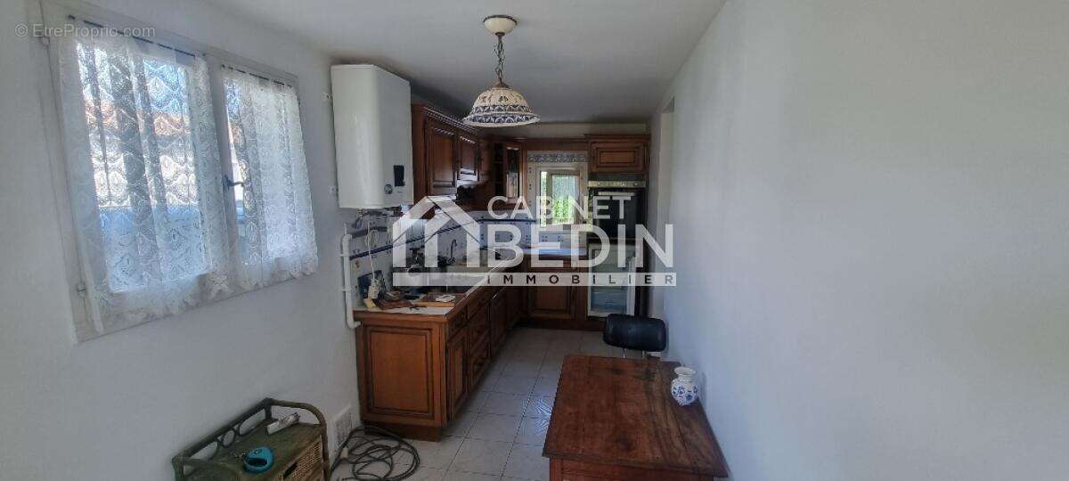 Maison à AMBARES-ET-LAGRAVE