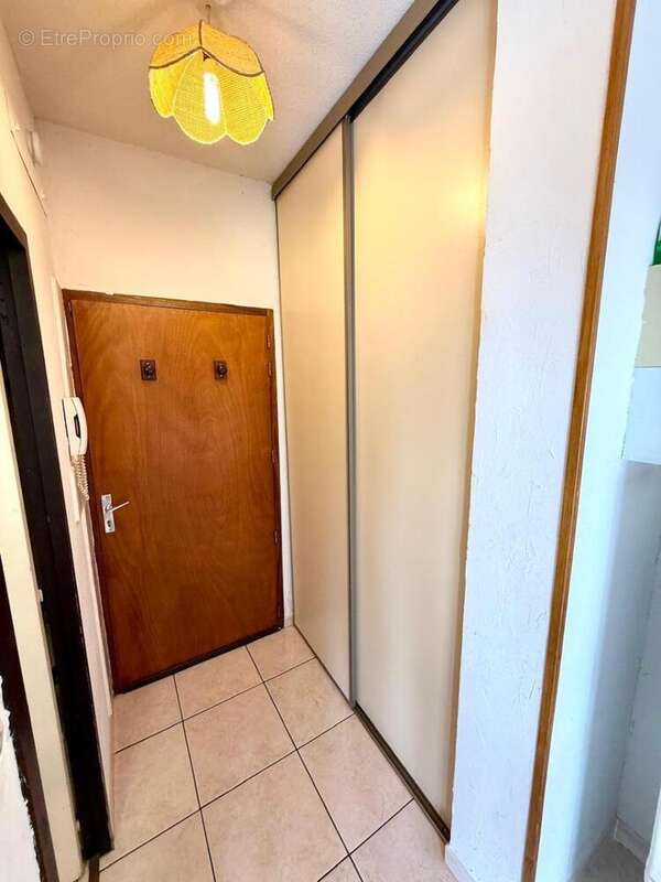   - Appartement à AX-LES-THERMES