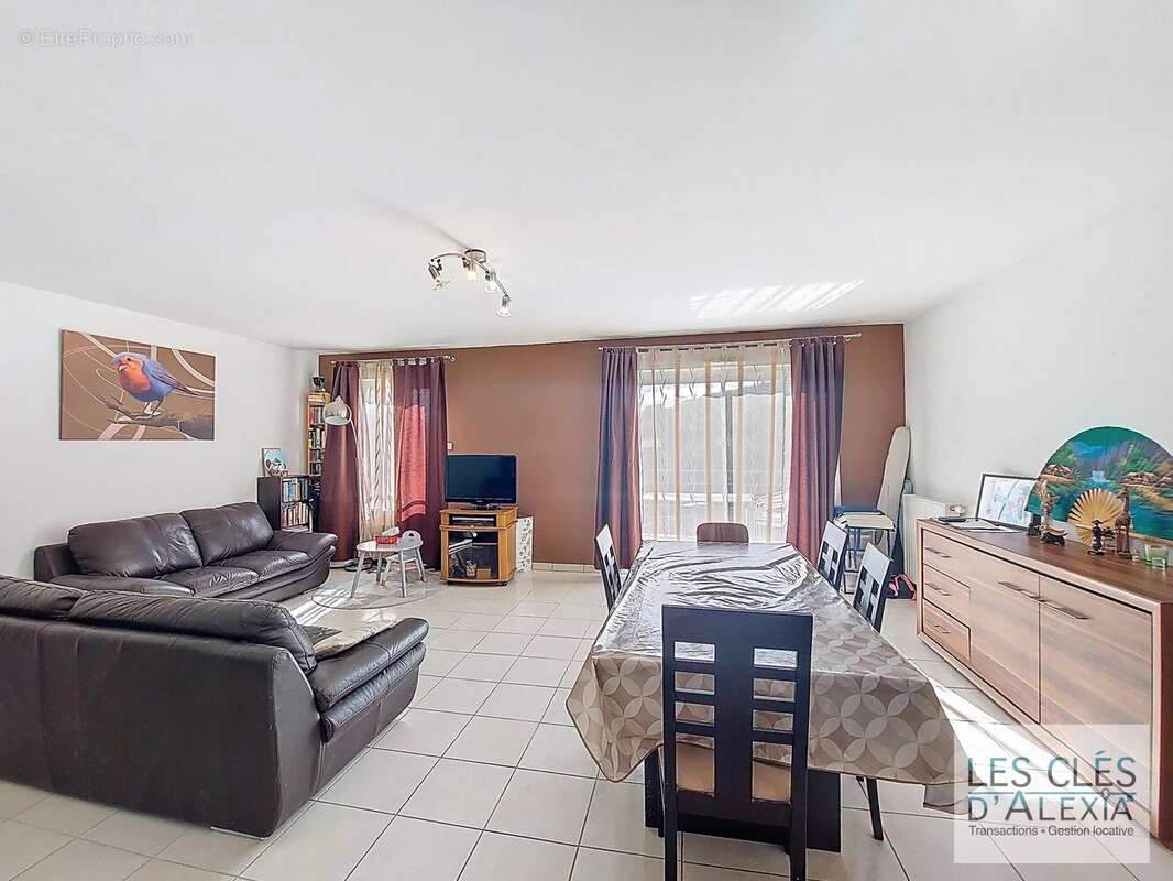 Appartement à LOIRE-SUR-RHONE