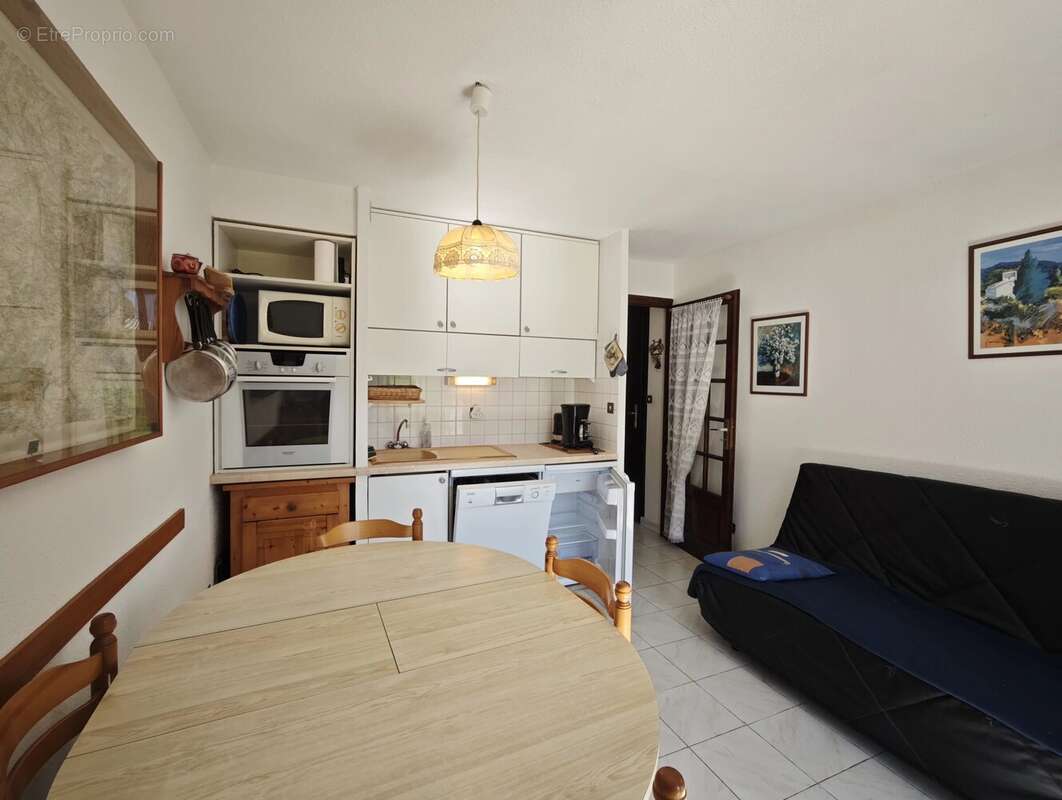 Appartement à MORILLON