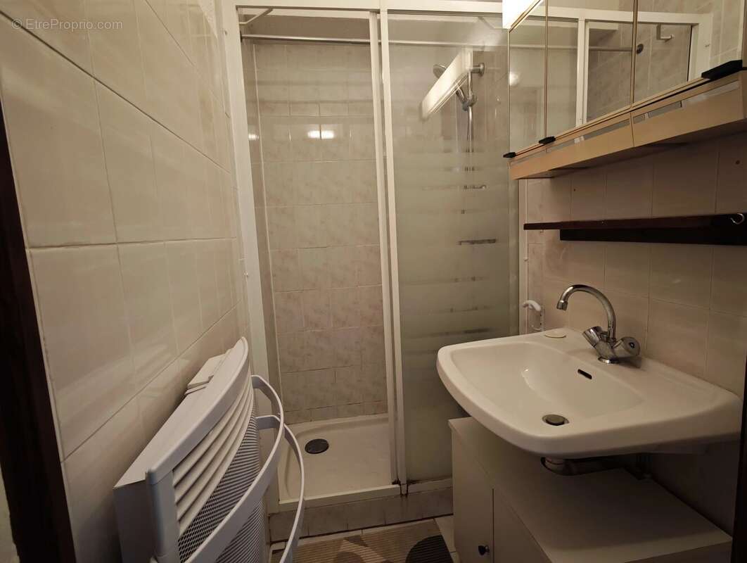 Appartement à MORILLON