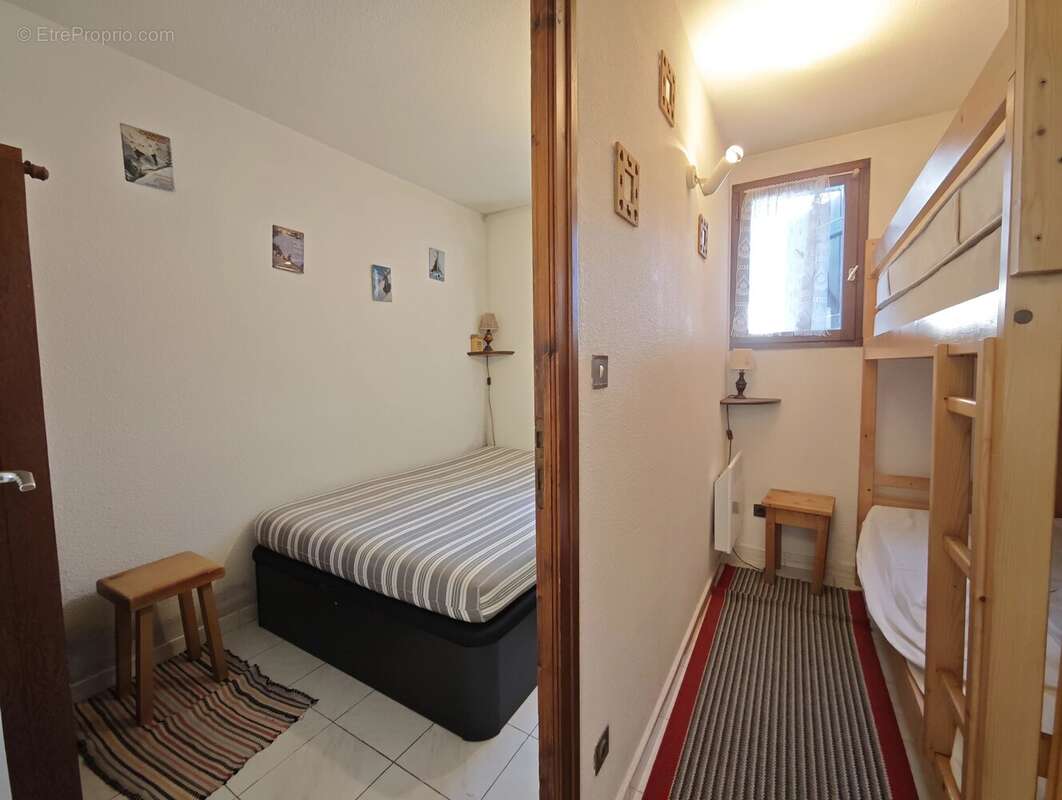 Appartement à MORILLON