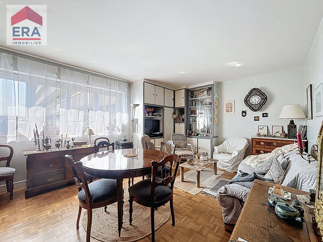 Appartement à IVRY-SUR-SEINE