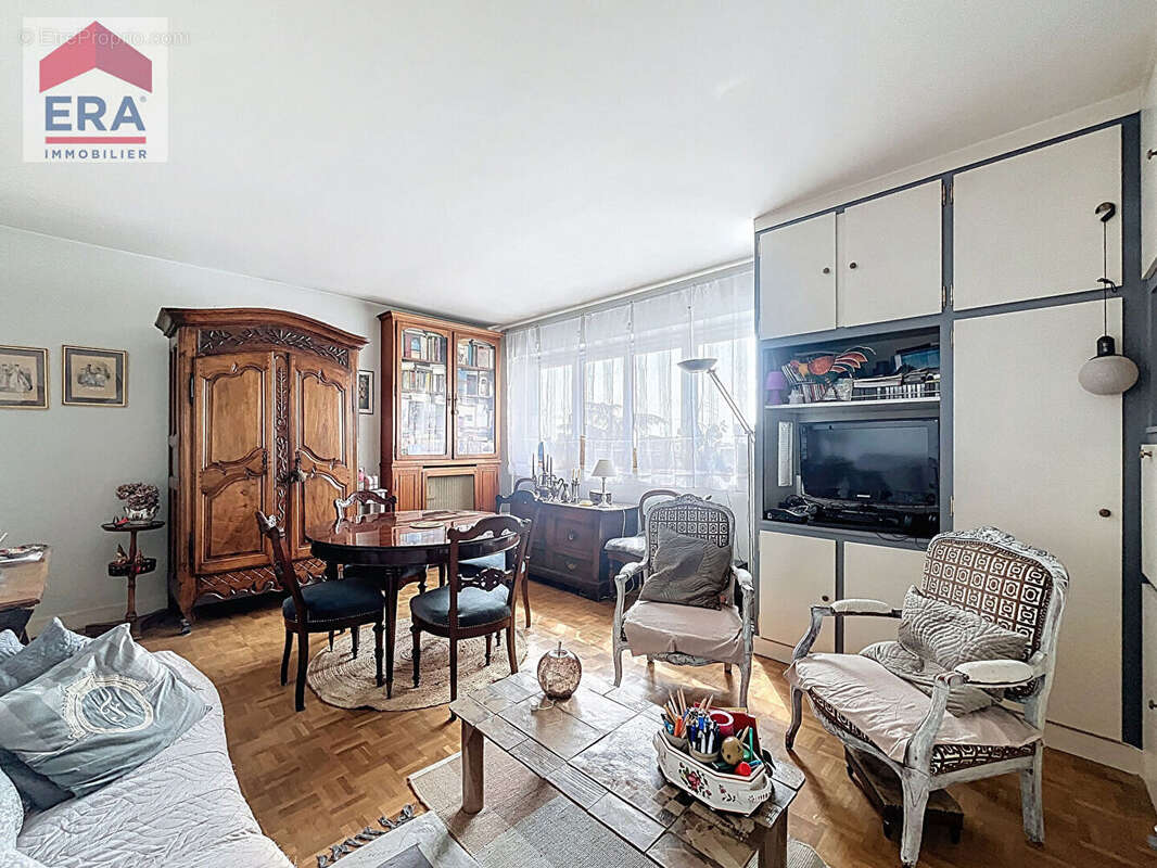 Appartement à IVRY-SUR-SEINE