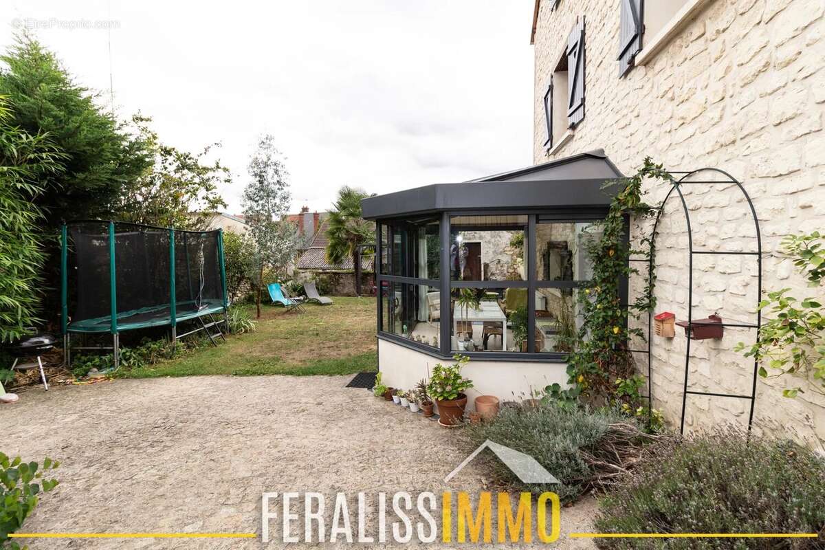 Maison à VAUX-SUR-SEINE