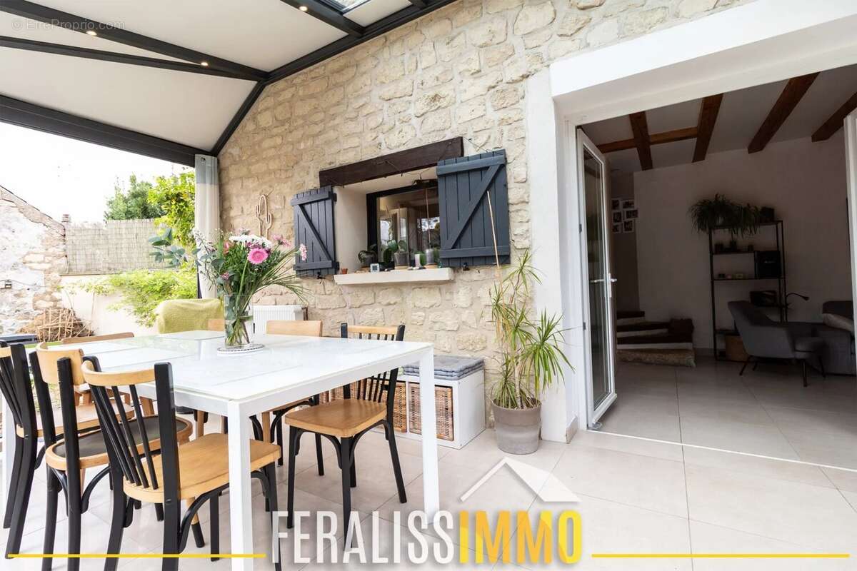 Maison à VAUX-SUR-SEINE