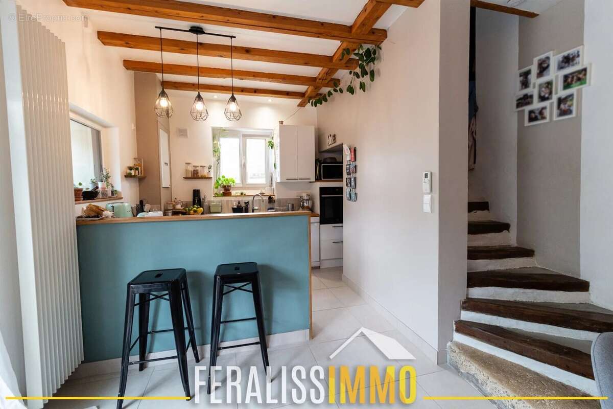 Maison à VAUX-SUR-SEINE