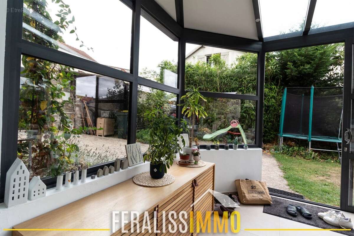 Maison à VAUX-SUR-SEINE