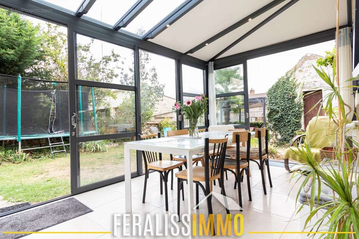 Maison à VAUX-SUR-SEINE