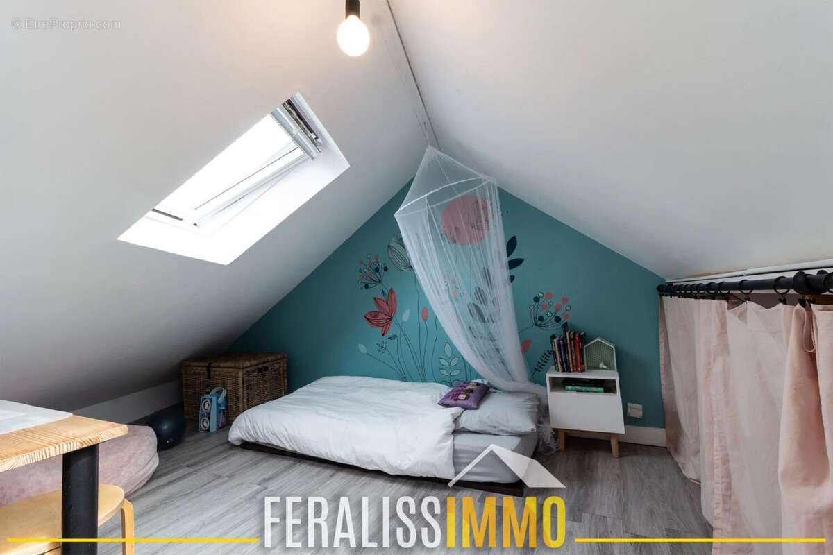 Maison à VAUX-SUR-SEINE