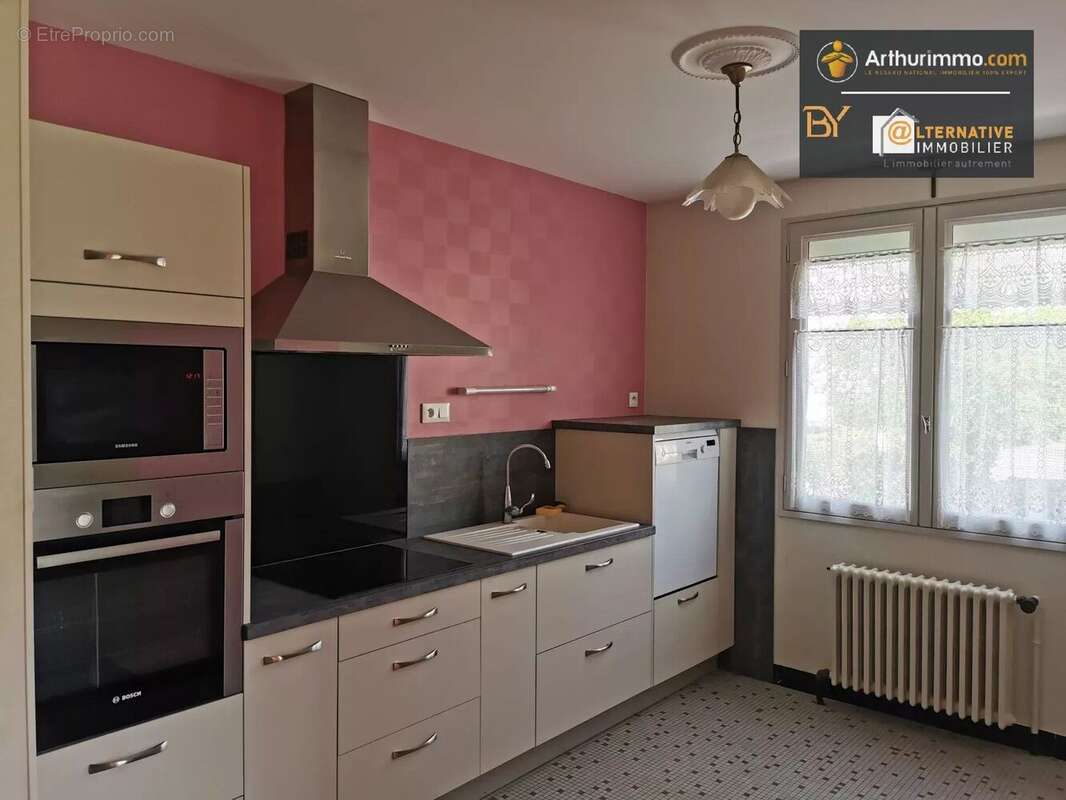 Maison à LOUVIGNE-DE-BAIS