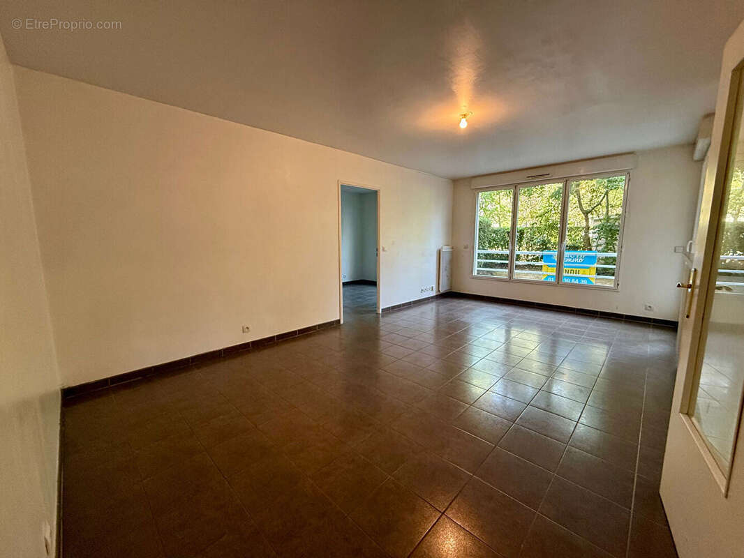 Appartement à CORBEIL-ESSONNES