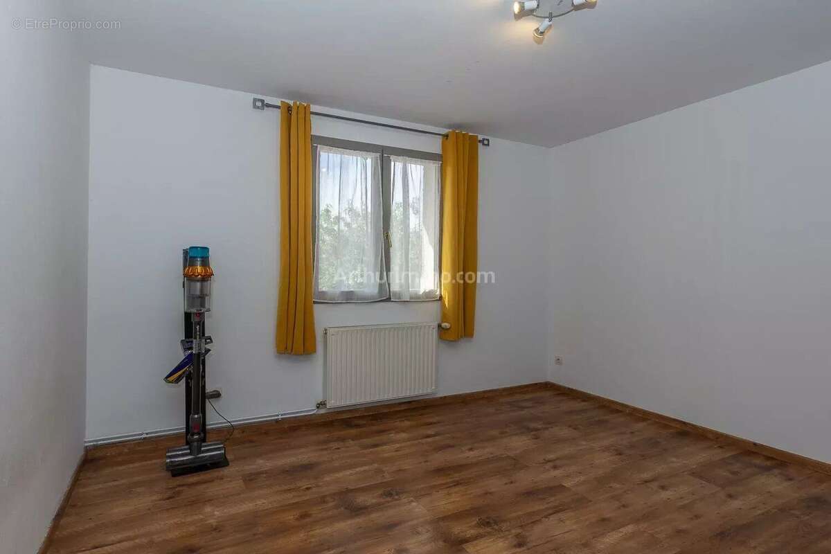 Maison à SAINT-CHEF