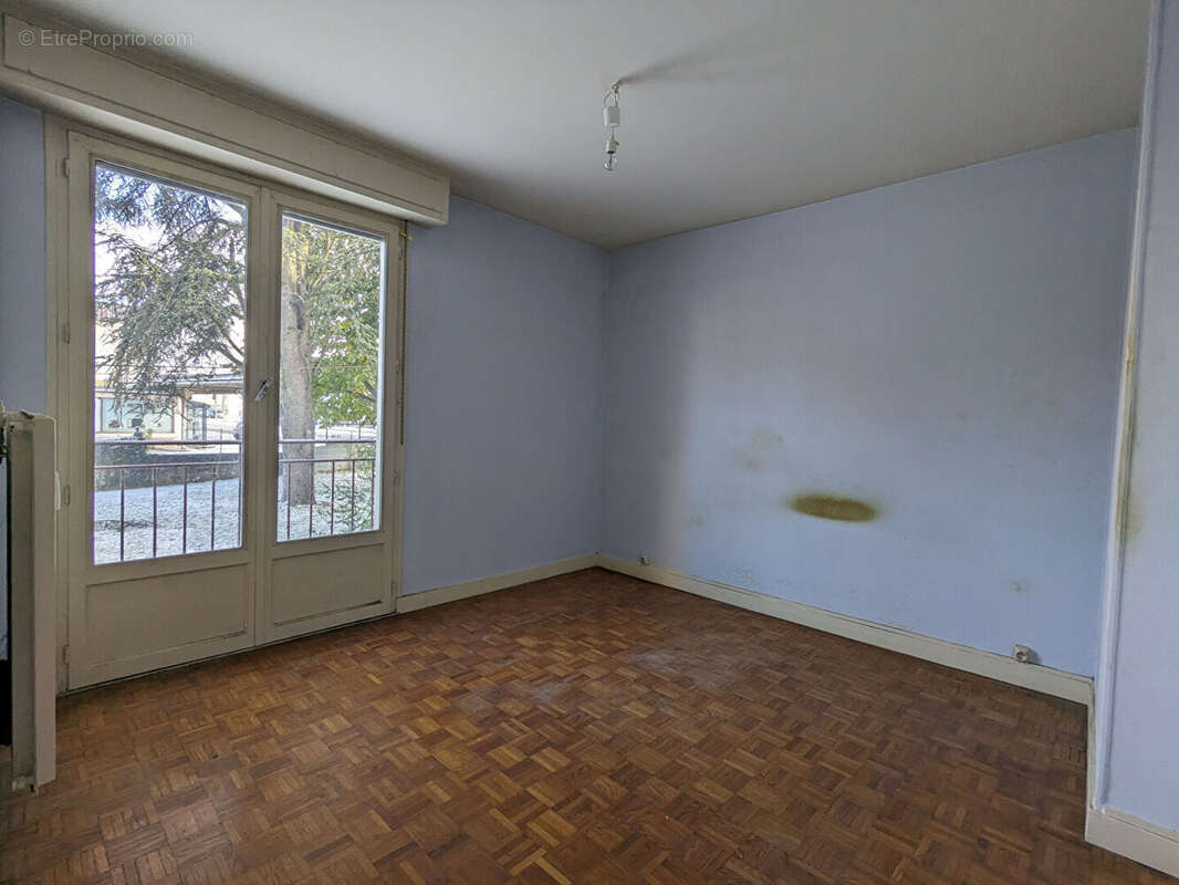 Appartement à CHENOVE