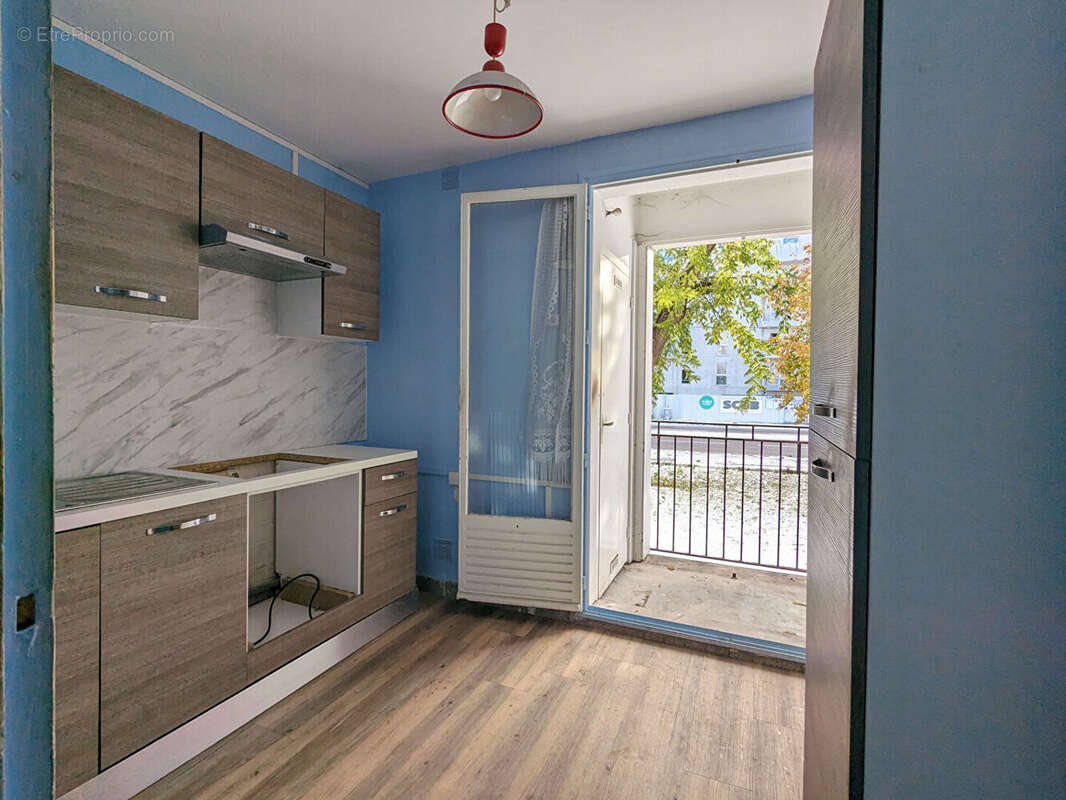 Appartement à CHENOVE