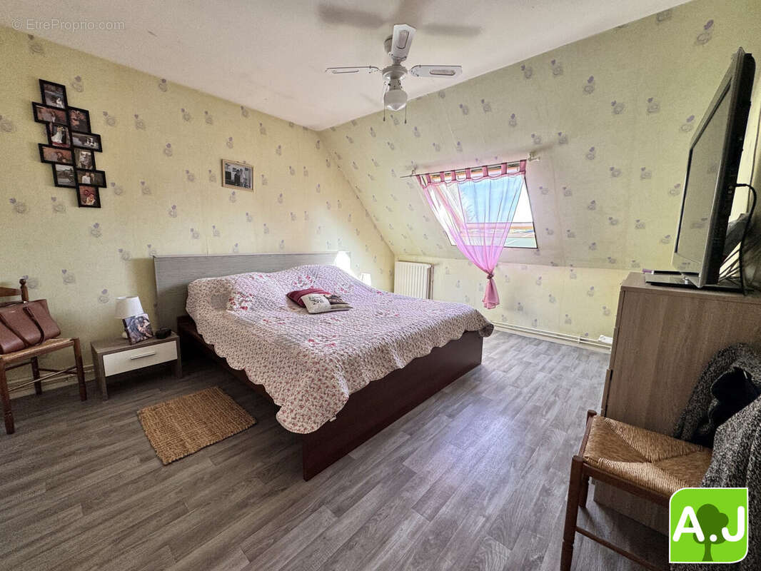 Maison à IVRY-LA-BATAILLE