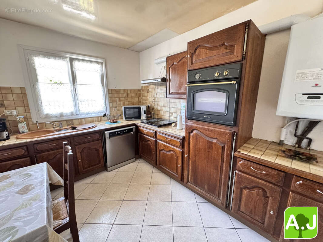 Maison à IVRY-LA-BATAILLE