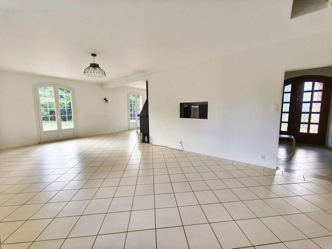 Maison à SAINTE-COLOMBE