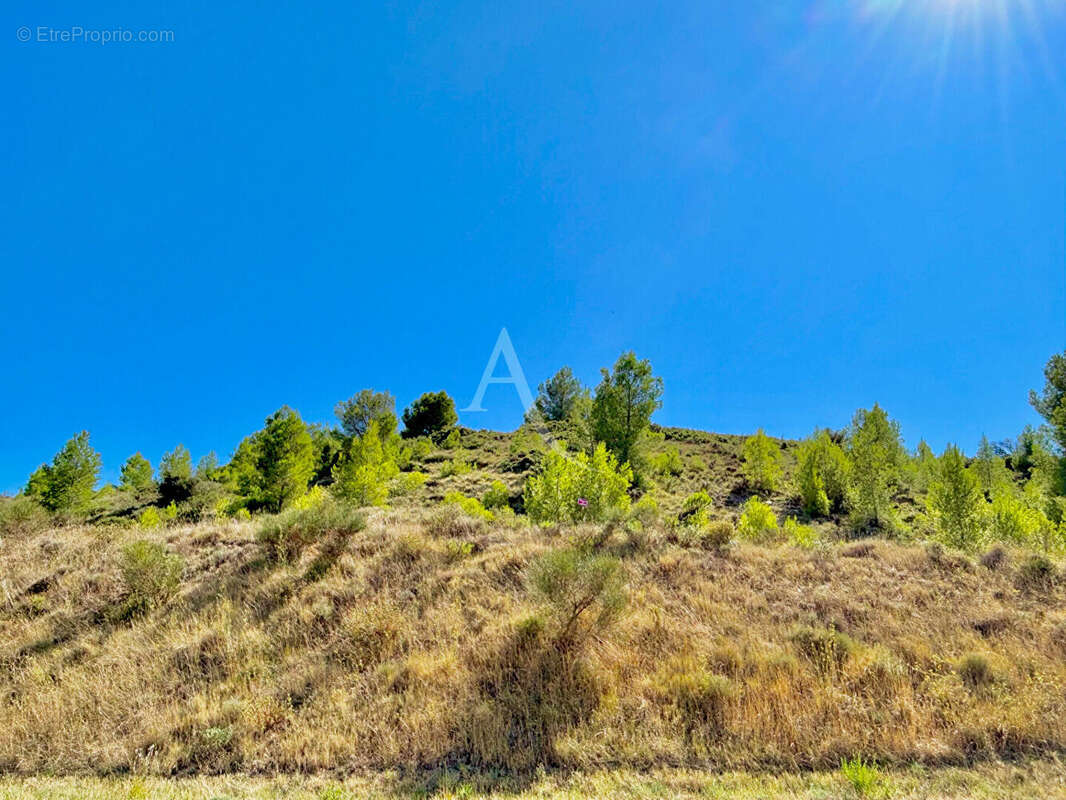 Terrain à VILLEVEYRAC