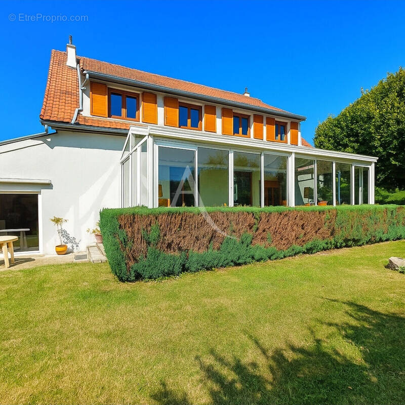 Maison à ARMENTIERES-EN-BRIE