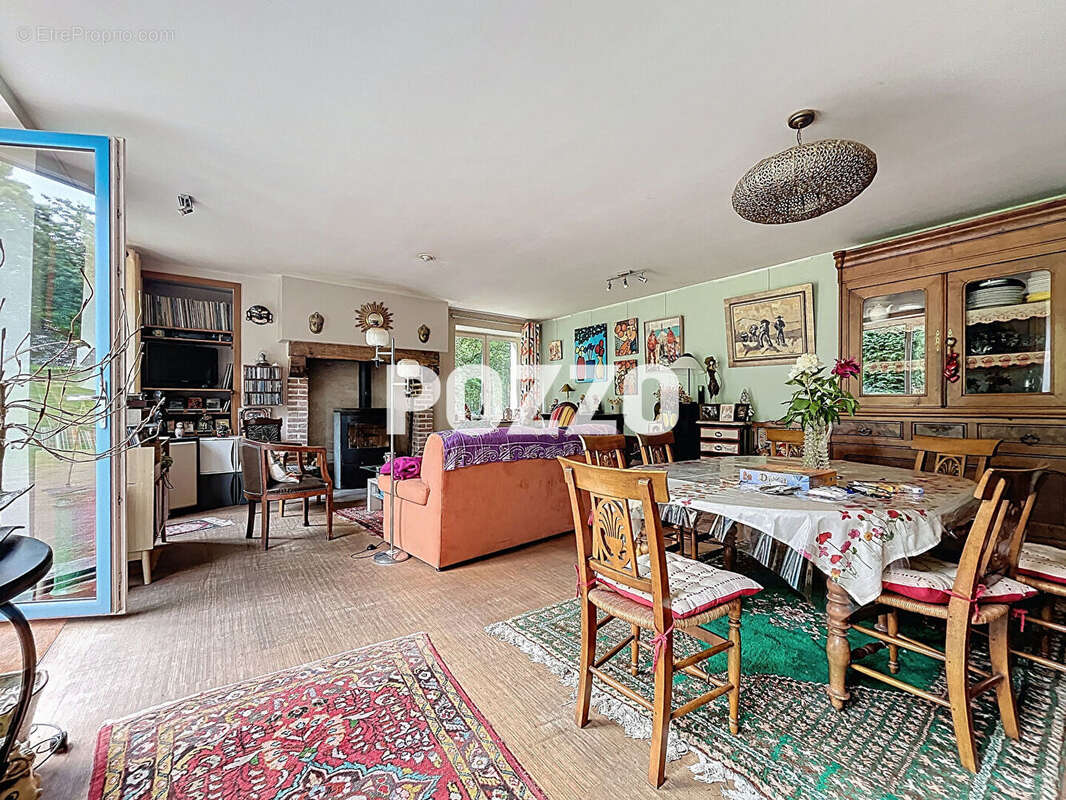 Maison à BRICQUEVILLE-SUR-MER