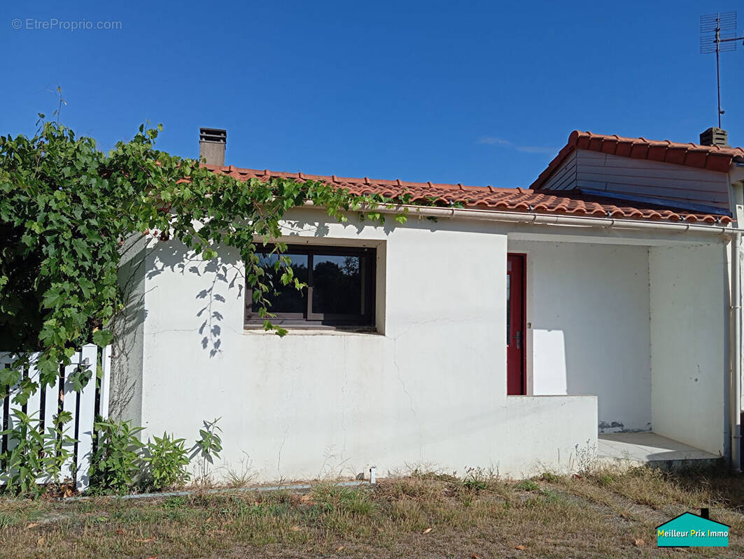 Maison à CORCOUE-SUR-LOGNE