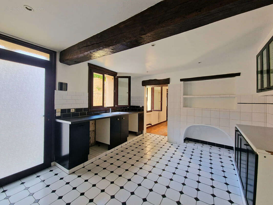 Maison à DEUIL-LA-BARRE