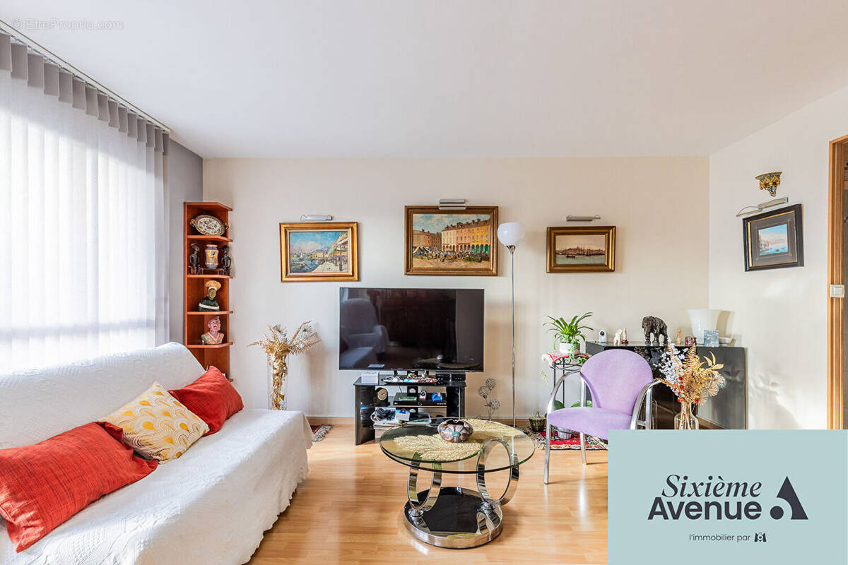 Appartement à CHILLY-MAZARIN