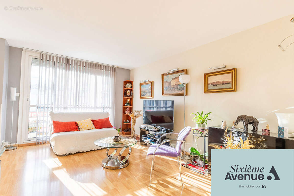 Appartement à CHILLY-MAZARIN