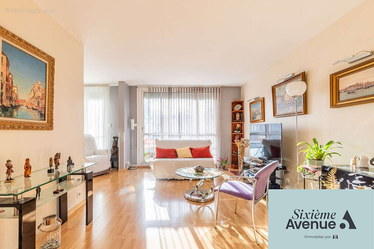 Appartement à CHILLY-MAZARIN